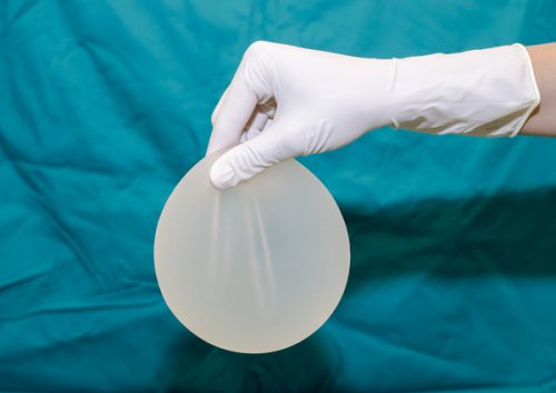 breast-implants-silicone-vs-saline-round-vs-teardrop
