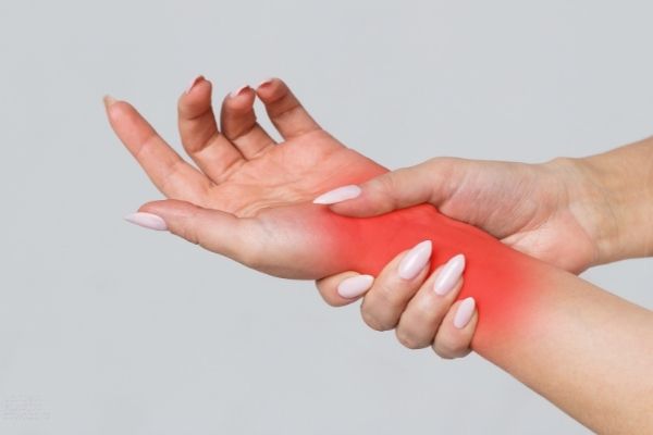 Carpal-Tunnel-Syndrome-develop_Mr-Mark-Gittos_Best-Plastic-Surgeon_UK