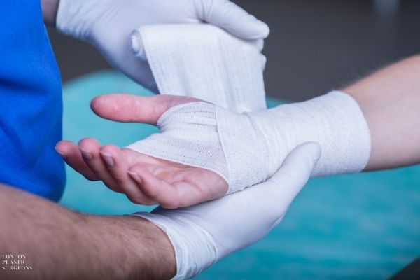 acute-Hand-trauma-Surgery_Mr-Mark-Gittos_Best-Plastic-Surgeon_UK